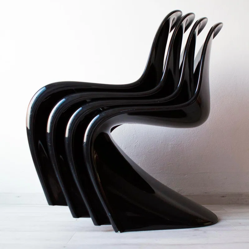 Penton Chair (shinny finish)