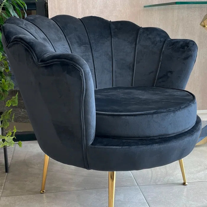 Queen Lounge Chair
