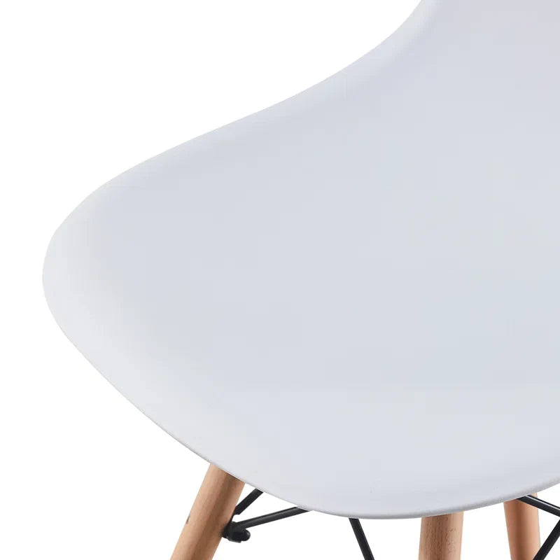 Eames Dining Chair (Natural Base)