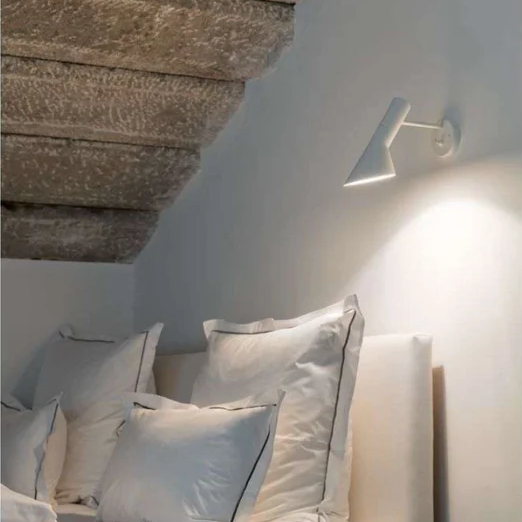 AJ Wall Lamp