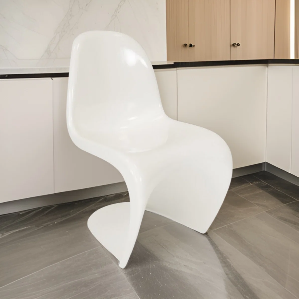 Penton Chair (shinny finish)