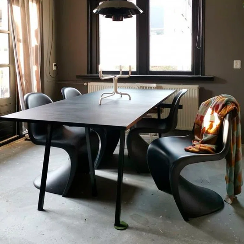 Penton Chair - Matte Finish